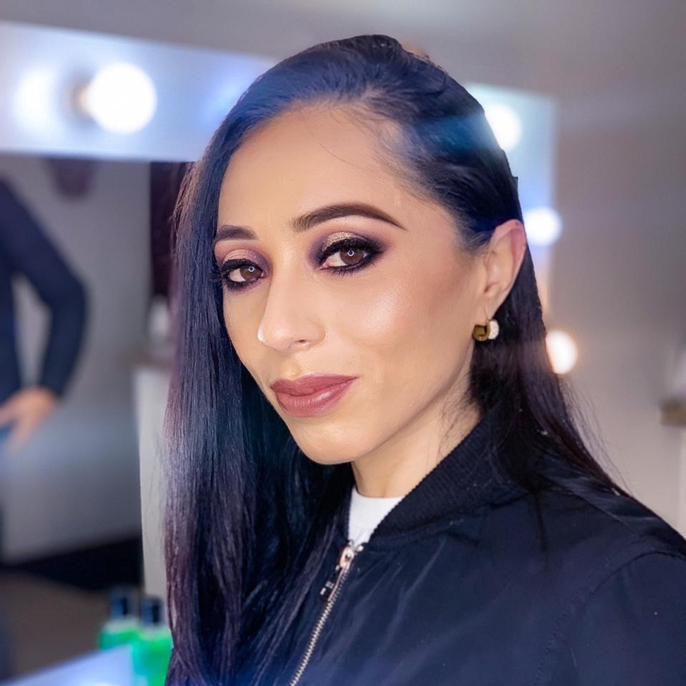 Meet your Posher, Posh